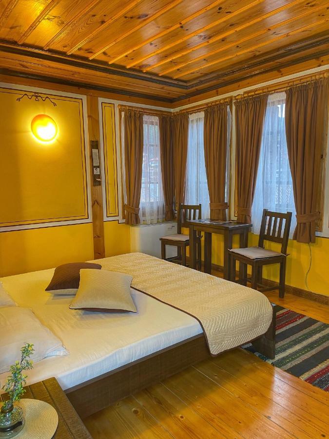 Guest Rooms Colorit Koprivshtitsa Ngoại thất bức ảnh