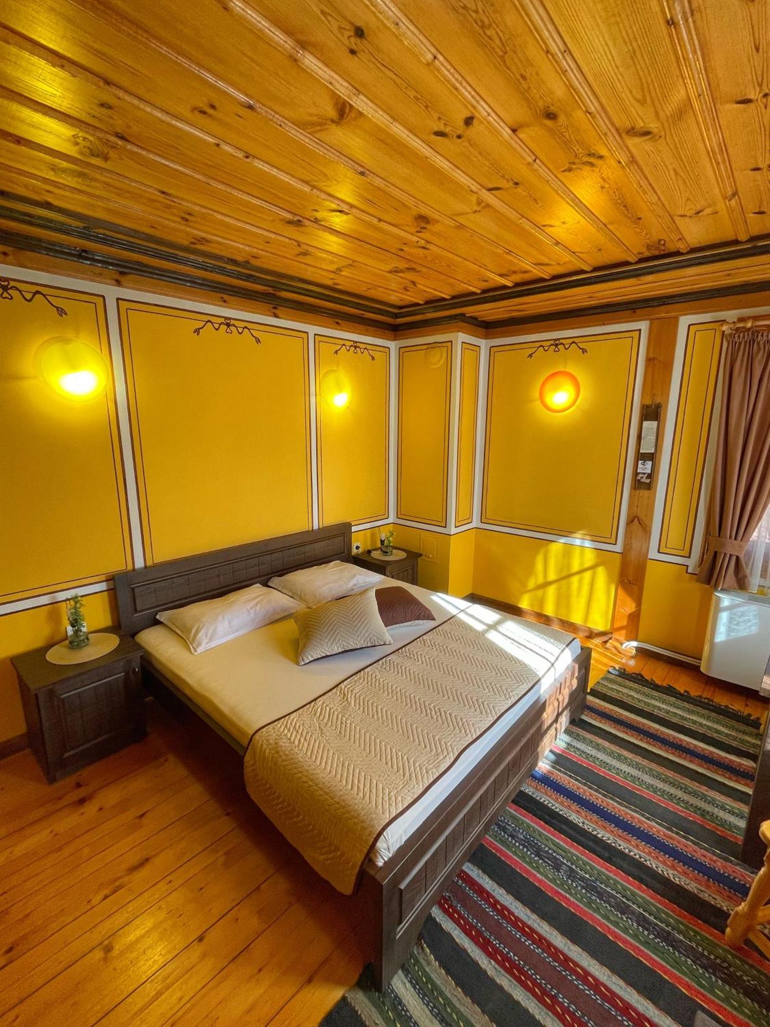 Guest Rooms Colorit Koprivshtitsa Ngoại thất bức ảnh